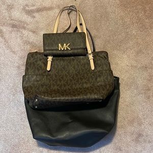 (2) Authentic Michael Kors purses & Wallet